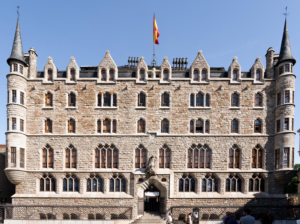 Gaudí' Casa Botines